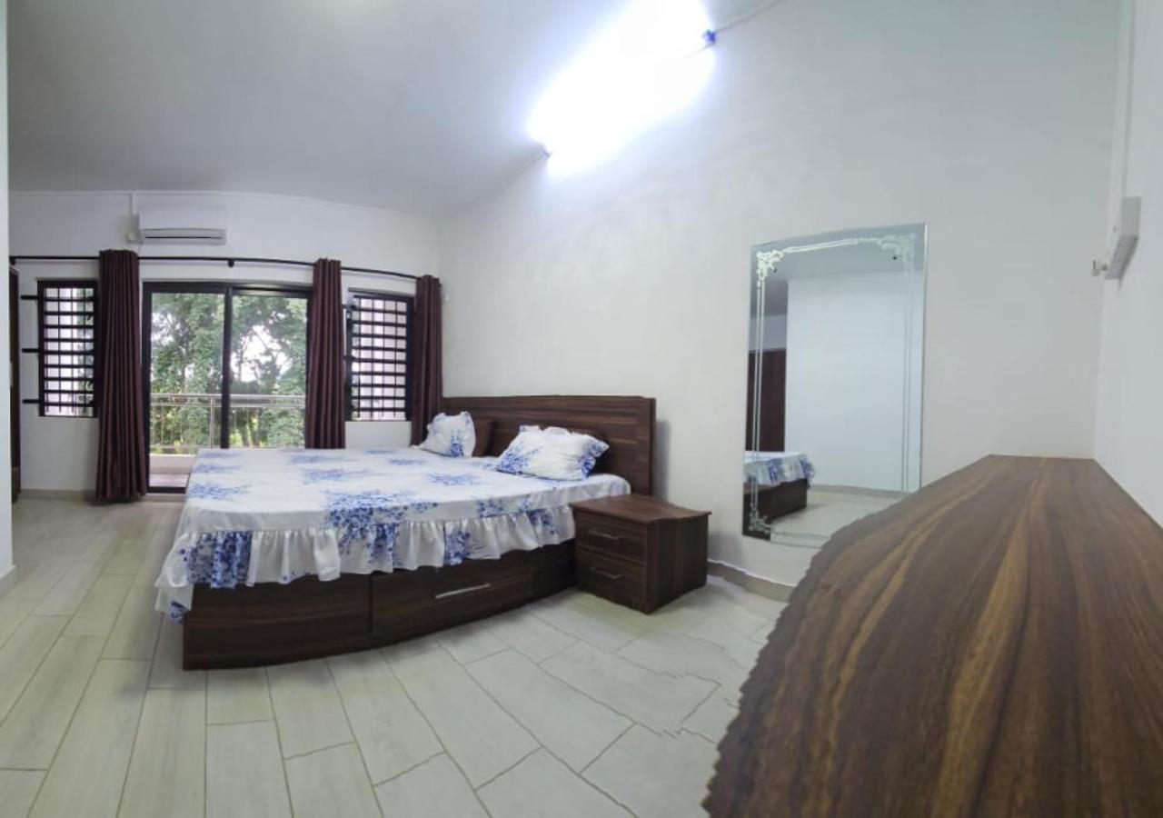 3 Bedroom Family Pool Villa Flic-En-Flac Beach Extérieur photo