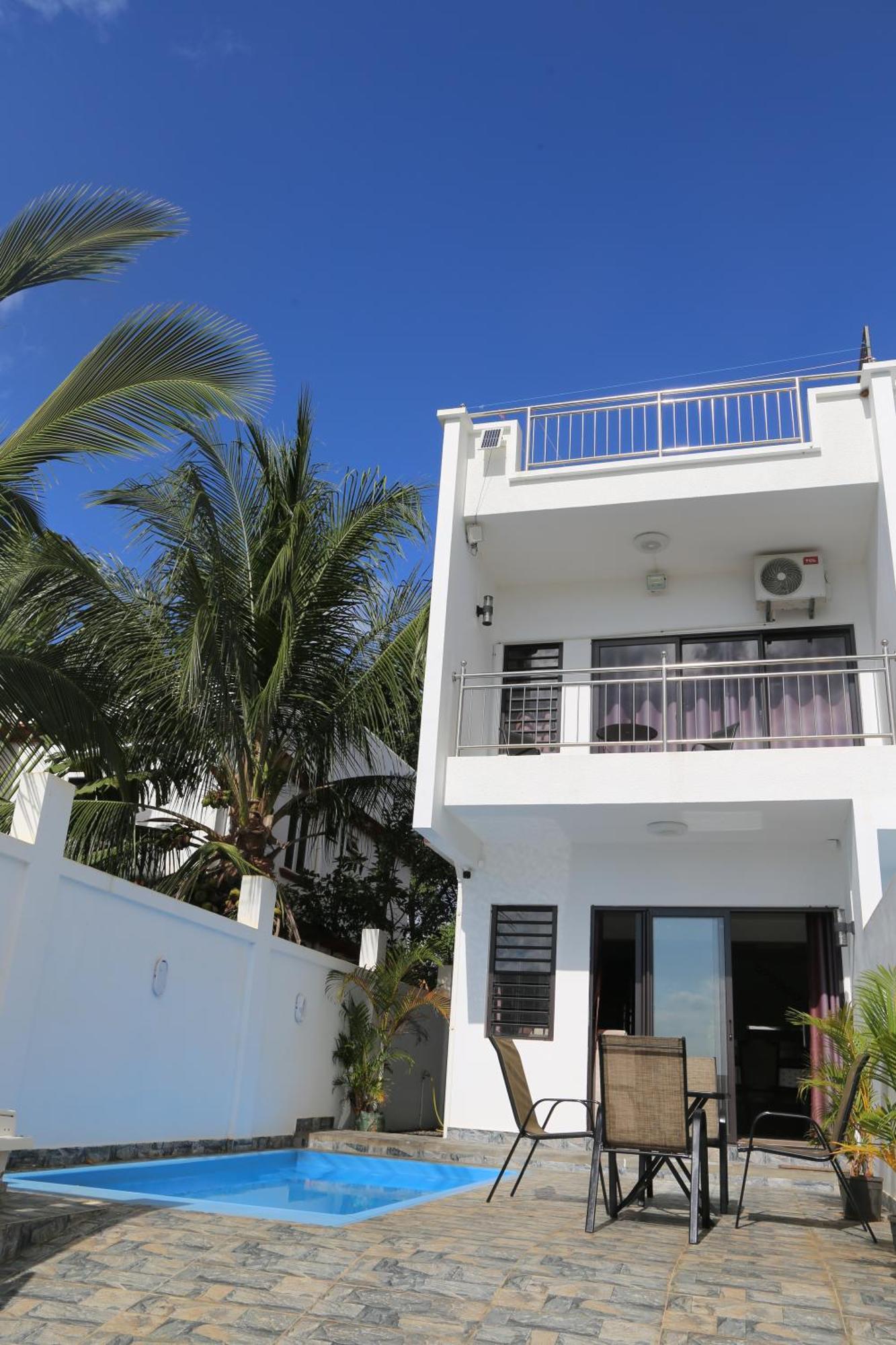 3 Bedroom Family Pool Villa Flic-En-Flac Beach Extérieur photo